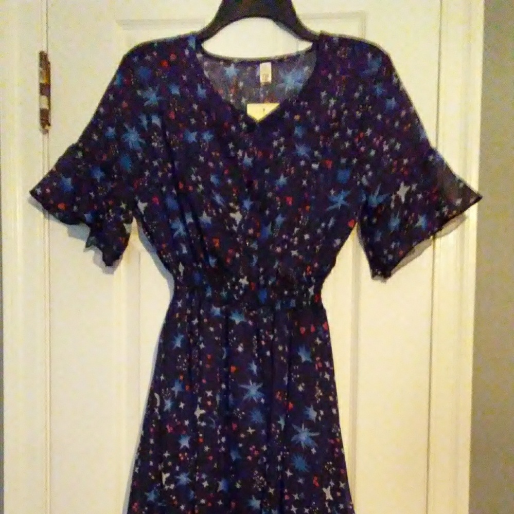 Short sleeve blue print dress